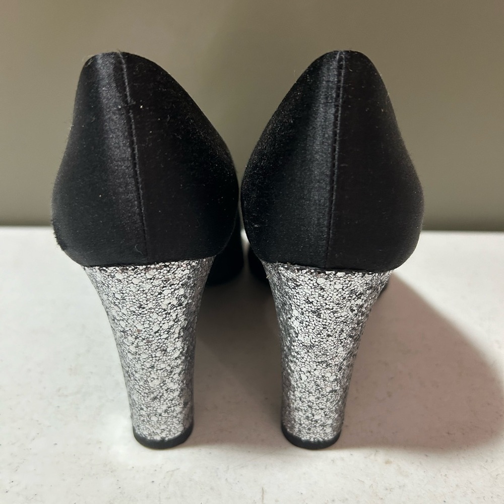 J. Crew Women’s Black Heel With Silver Glitter Heels Size 6 - Picture 4 of 8